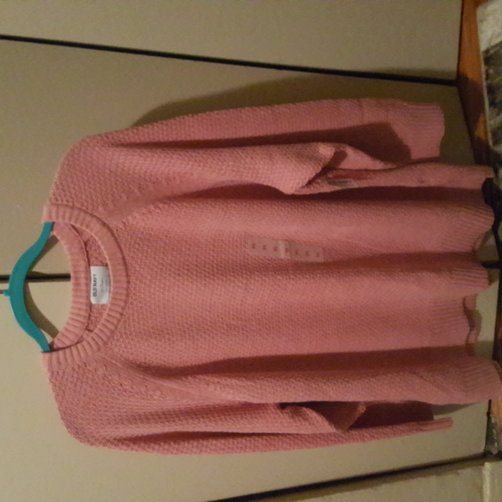 WOMEN'S SWEATER.